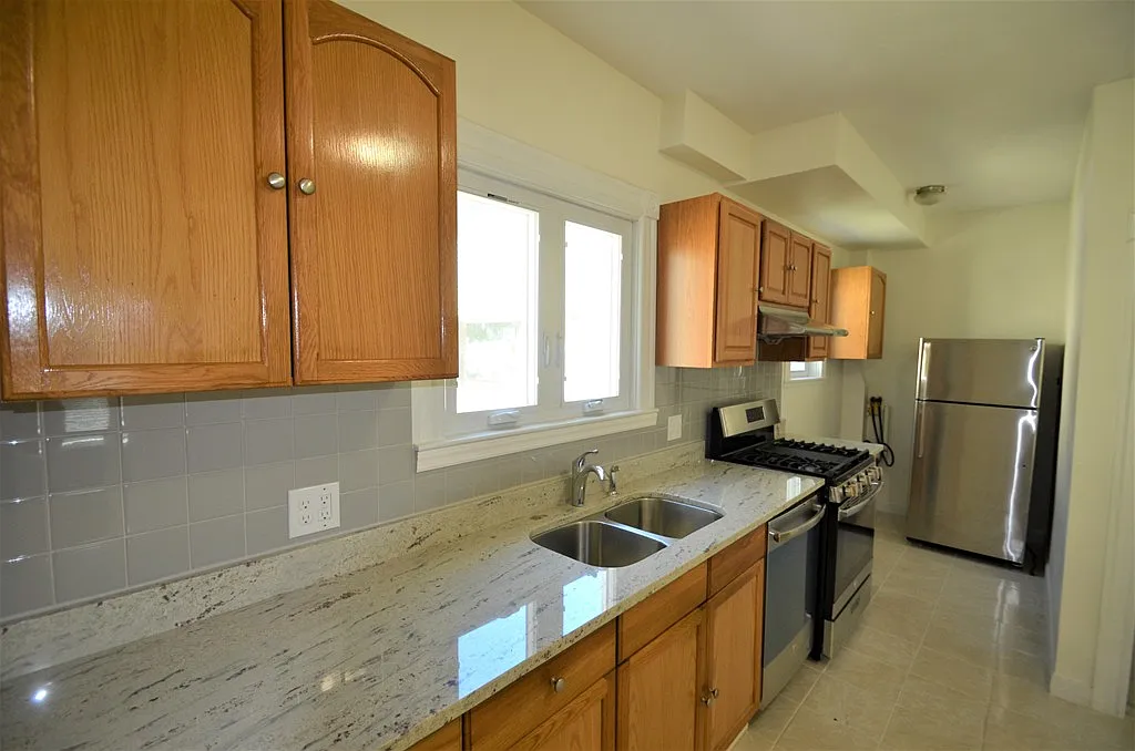 2 bed, 1200 sqft, $3,000 — Photo 1