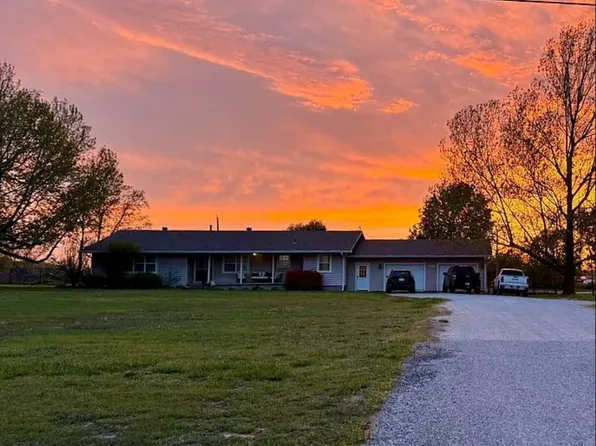 2301 N Main St, Jay, OK 74346