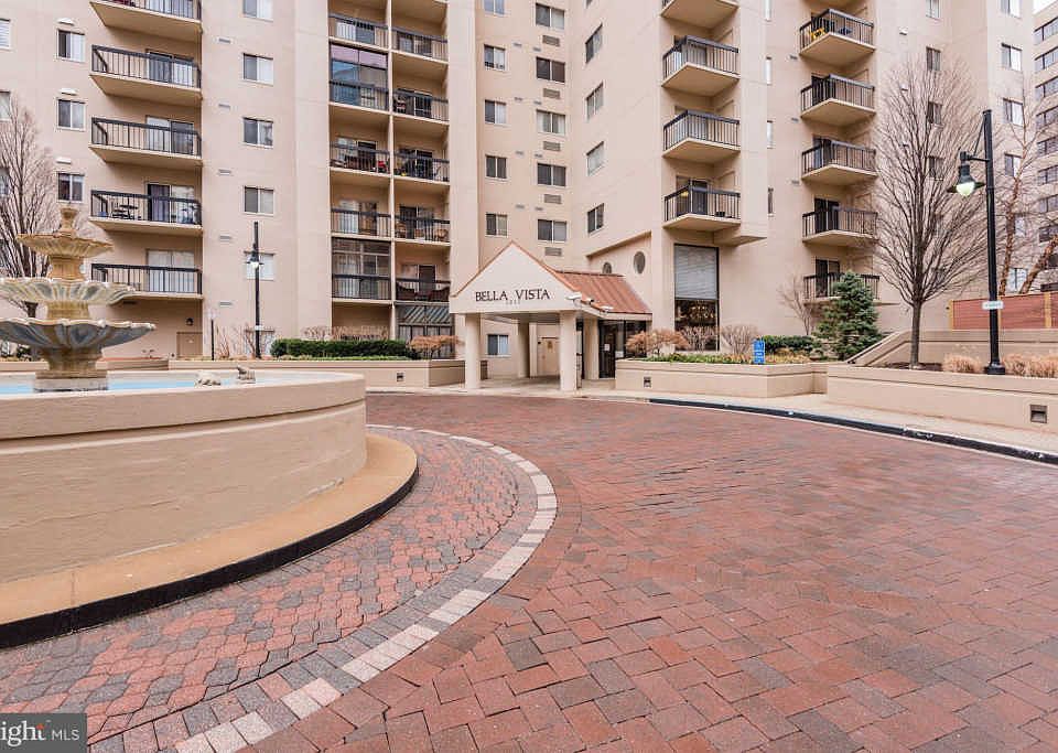 1st image of 1211 S Eads St APT 911