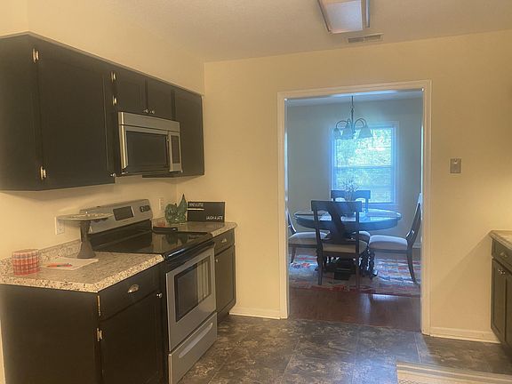 4th image of 138 Allen Douglas Dr