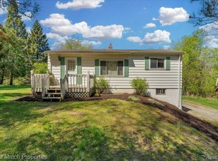 125 N Sashabaw Rd, Ortonville, MI 48462