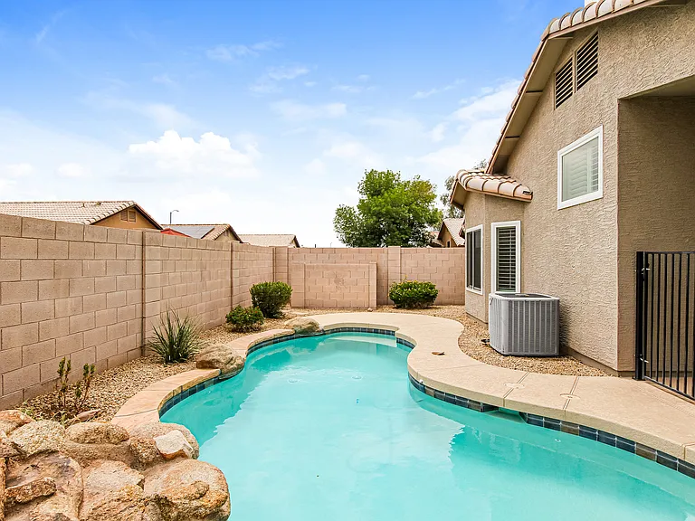 8645 W Paradise Dr — Photo 15