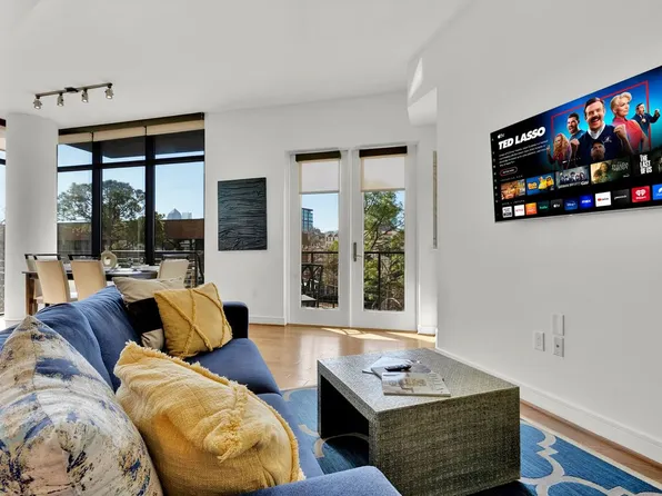 101 Bowen St, Dallas, TX