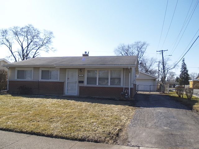 1st image of 1354 Forest Pl