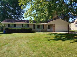 4231 Sweetbriar Dr, Saginaw, MI