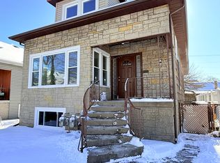 4849 W Eddy St #1, Chicago, IL 60641