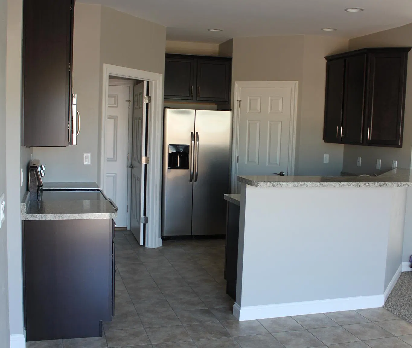3 bed, 1400 sqft, $2,000 — Photo 1