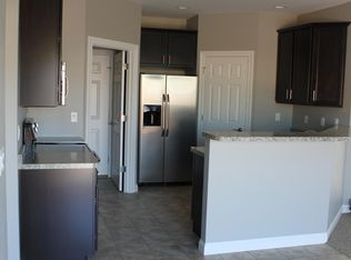 1105 Pinecrest Blvd, Appleton, WI 54915