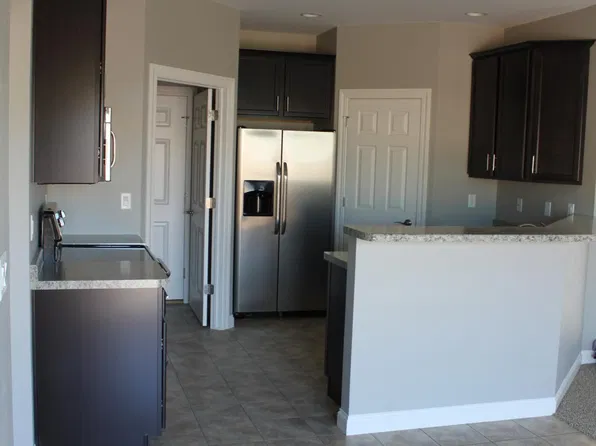 1105 Pinecrest Blvd, Appleton, WI 54915