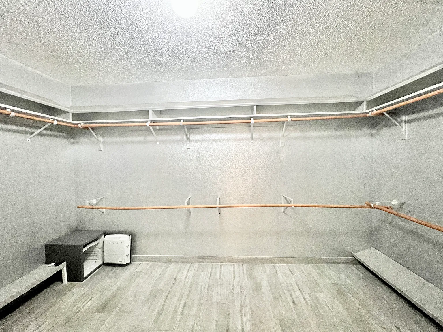 5 bed, 4191 sqft, $3,300 — Photo 2