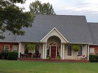 104 Mullen Dr, De Queen, AR 71832