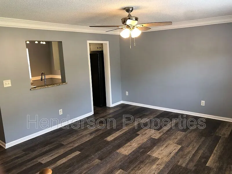 3 bed, 2.5 bath, 1175 sqft, $1,850 — Photo 4