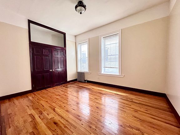 5th image of 497 Park Pl APT 4