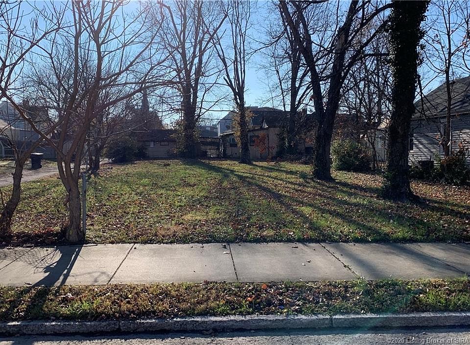 1st image of 710 E Oak St