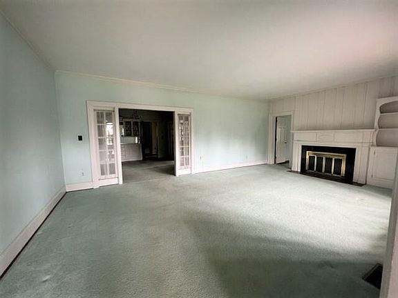 5th image of 925 Prospect Ave