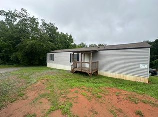 30 Brittany Ln, Cleveland, GA 30528