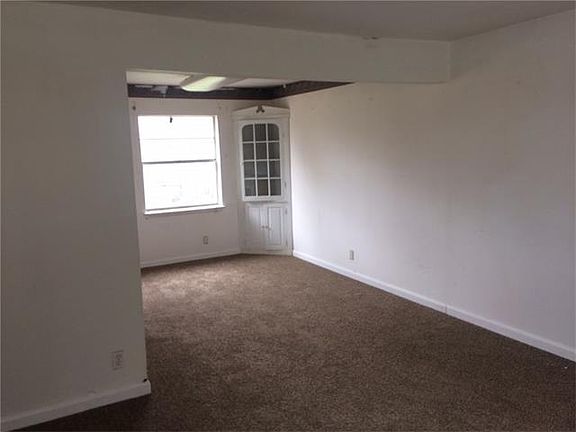 2nd image of 13069 Sevres St