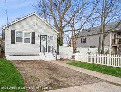 125 Burlington Avenue, Leonardo, NJ, 07737