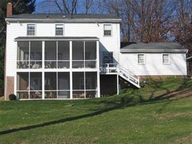 1st image of 118 Lake Front Dr