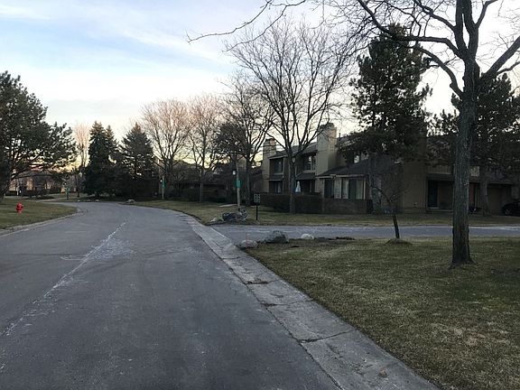 5th image of 1636 S Hill Cir