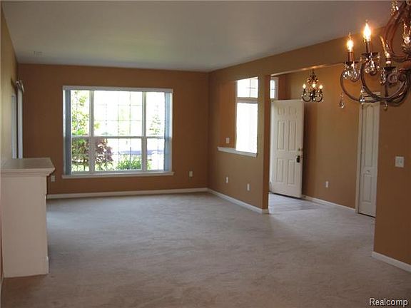 4th image of 16809 Carriage Way #22