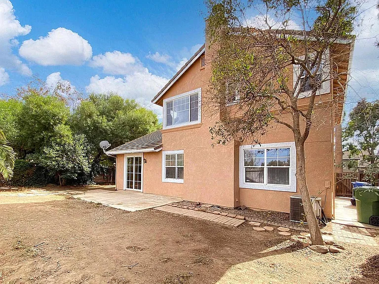 595 Birchwood Rd — Photo 37