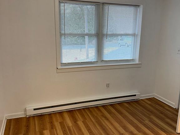 5th image of 59 College Hwy #6