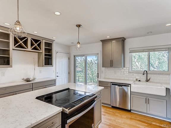 5th image of 2098 Garfield Ave