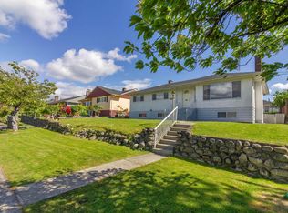 4810 Fairlawn Dr, Burnaby, BC V5C 3R8