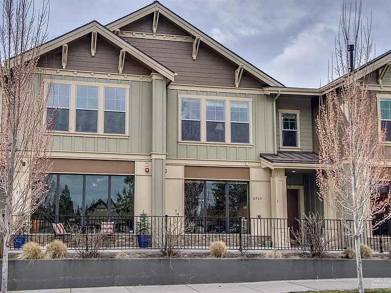 2705 Crossing Dr #2 — Photo 21