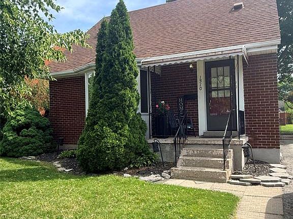 2nd image of 1310 Askin Ave