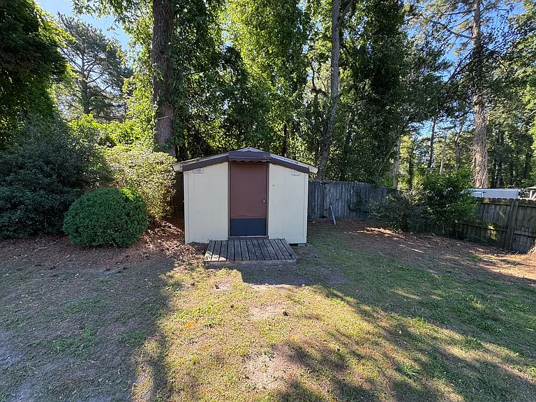521 Vista Dr — Photo 23