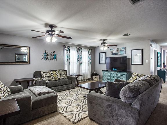 5th image of 929 Mosaic Dr