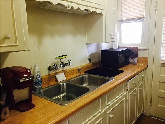 4th image of 901 Ohio Ave APT 4