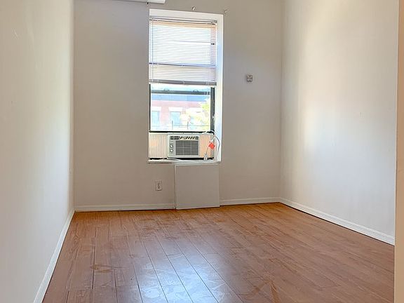 5th image of 72 W 106th St APT 3C
