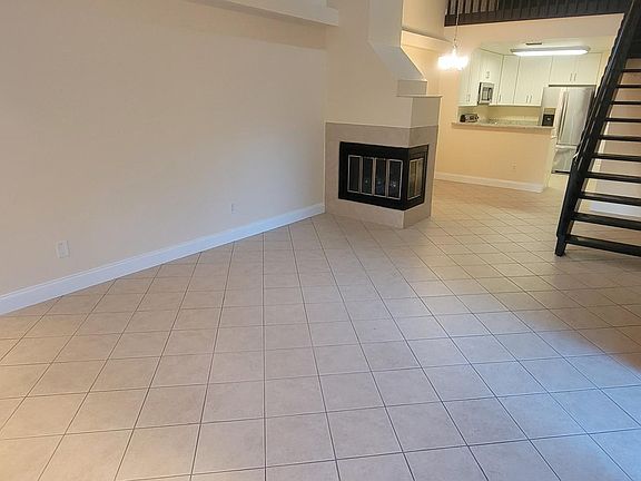 4th image of 1703 Winter Green Blvd