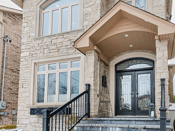 3rd image of 52 Athlone Rd