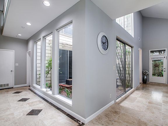 4th image of 1010 Forest Home Dr