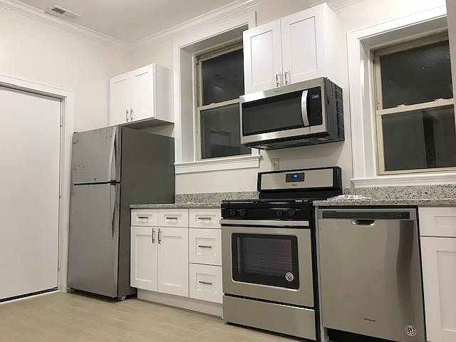 1st image of 1307 W Morse Ave #3