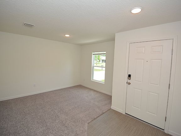 4th image of 12 Powder Hill Ln