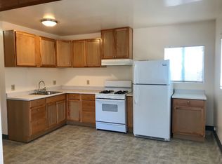 27 1/2 Magnolia Ave, Goleta, CA 93117