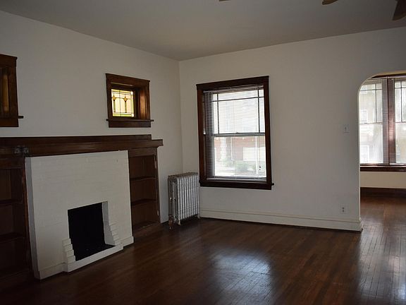 2nd image of 1432 W Jonquil Ter APT 1
