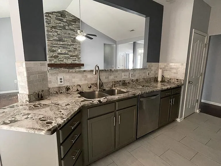 103 Lantana Ct — Photo 7
