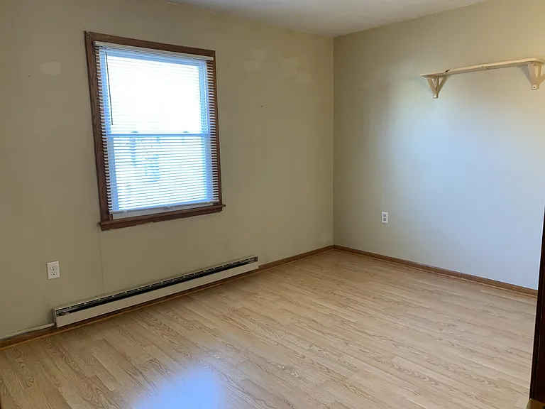 409 N 2nd St — Photo 5