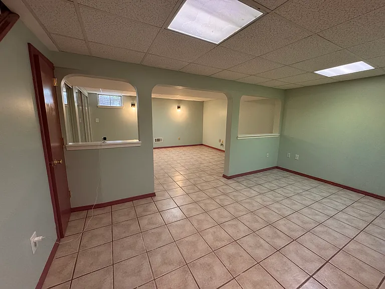 1739 Wendy Ln — Photo 30