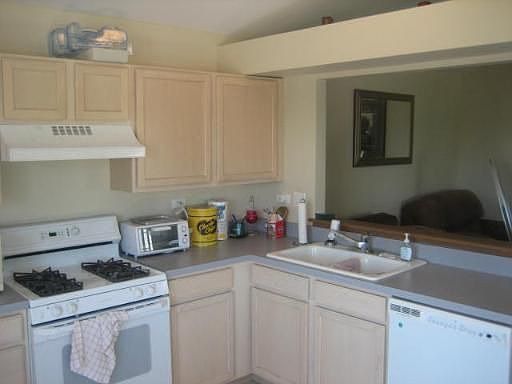 2nd image of 402 Hidden Creek Ln