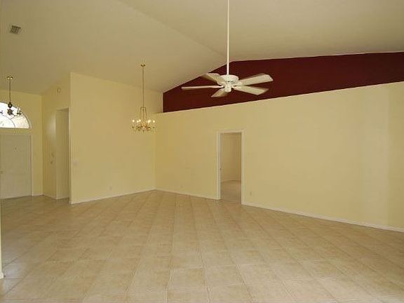 4th image of 5700 NW 53rd Ct