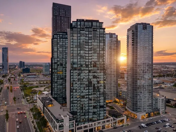 2900 Highway 7 St #605, Vaughan, ON L4K 0G3