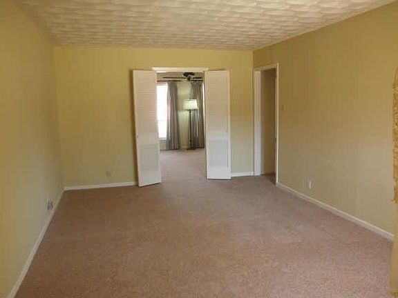 2nd image of 1238 Evergreen Dr