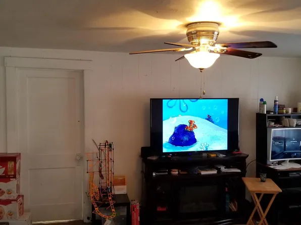 1538 5th Ave, Arnold, PA 15068